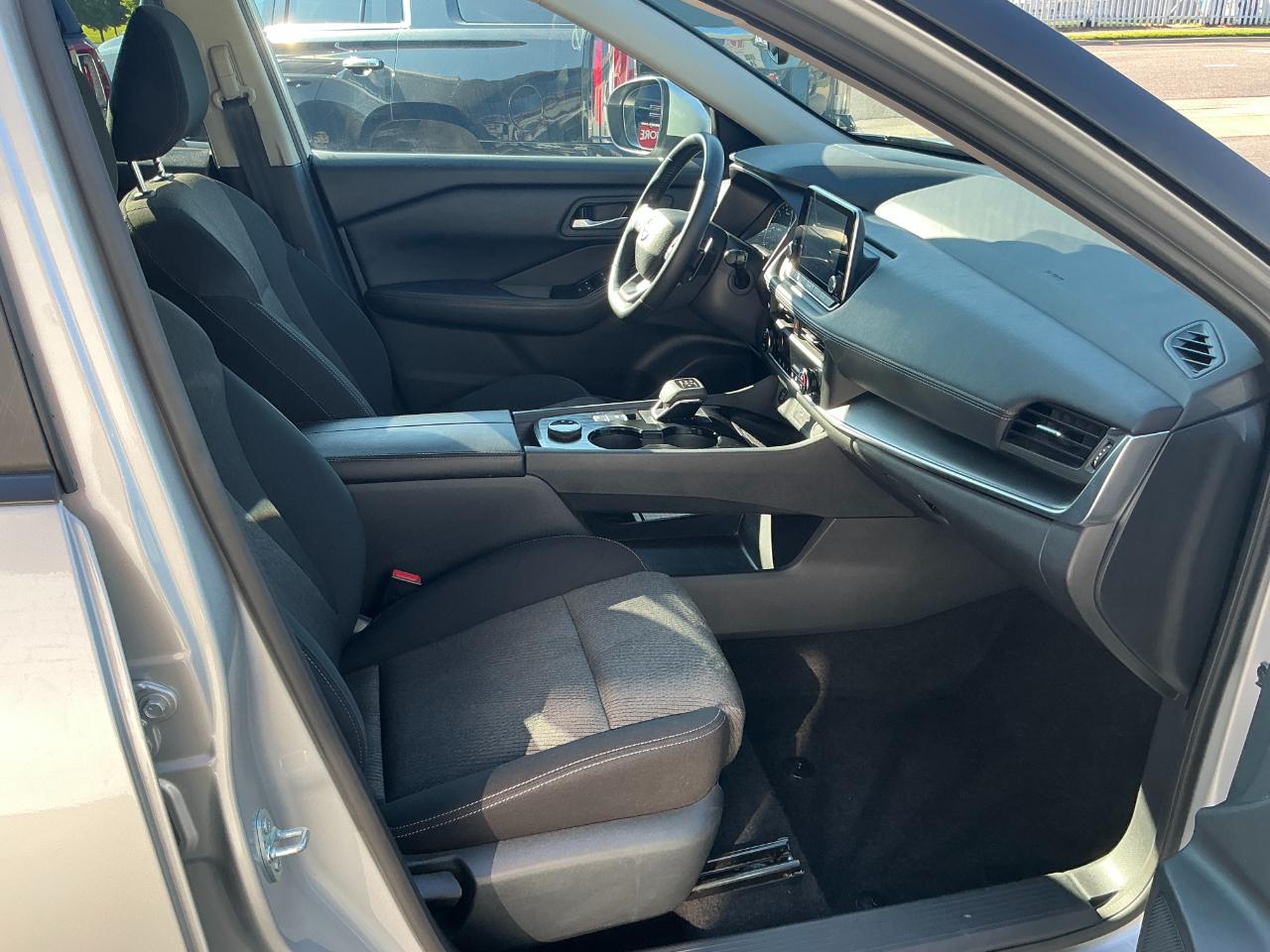 Nissan Rogue AWD SV 2025