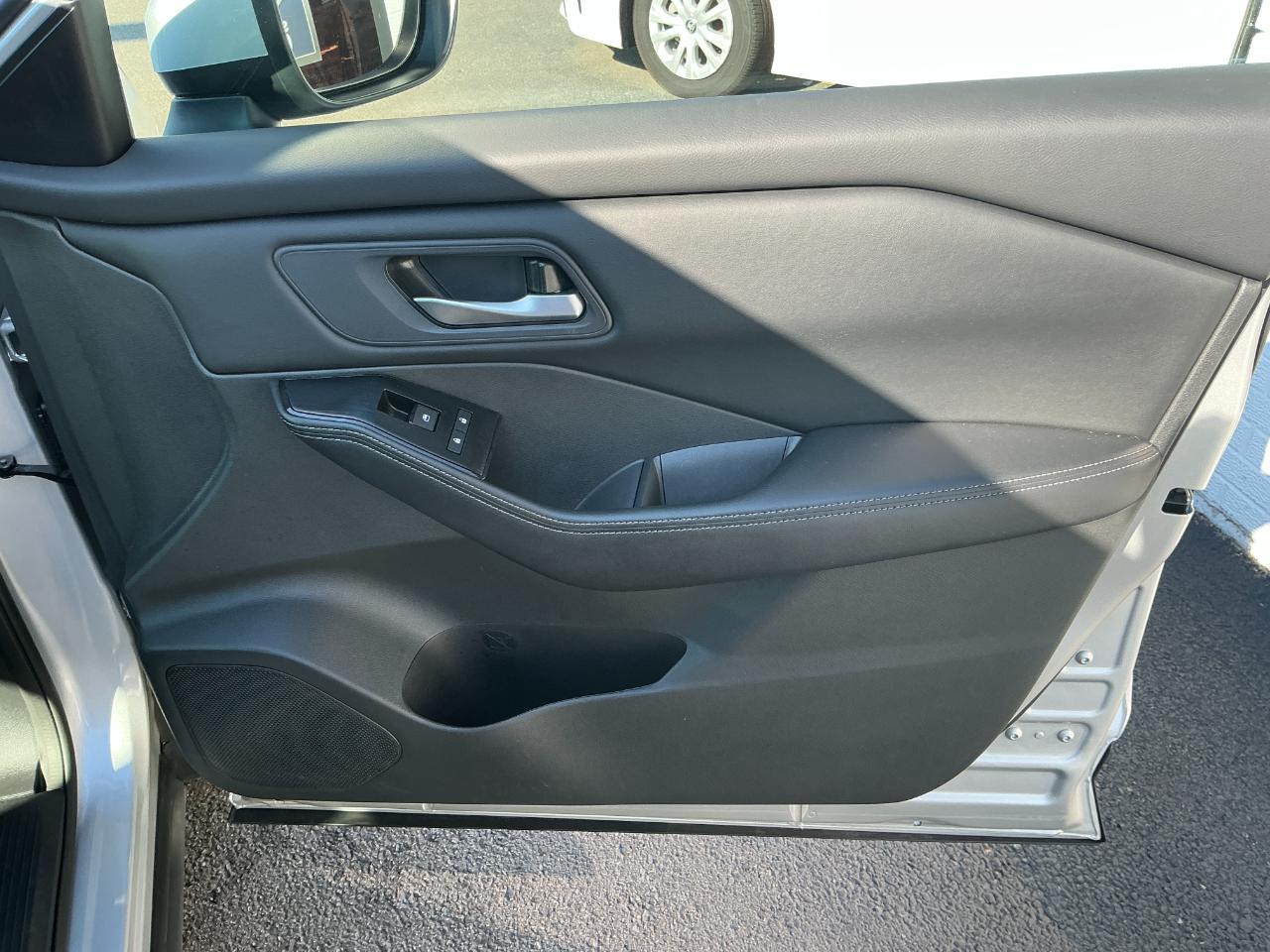 Nissan Rogue AWD SV 2025
