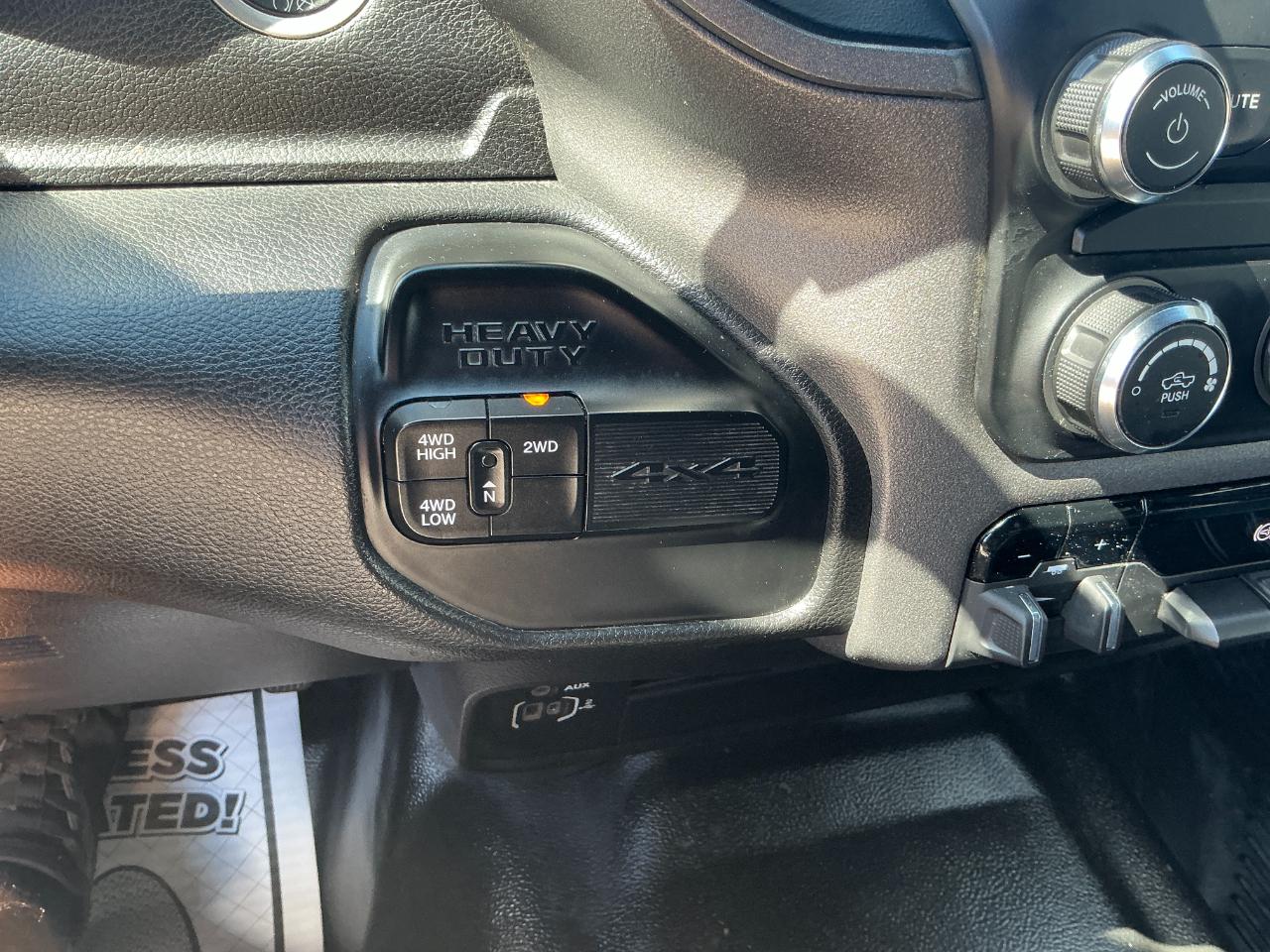 RAM 2500 Tradesman 4x4 Crew Cab 8' Box 2022