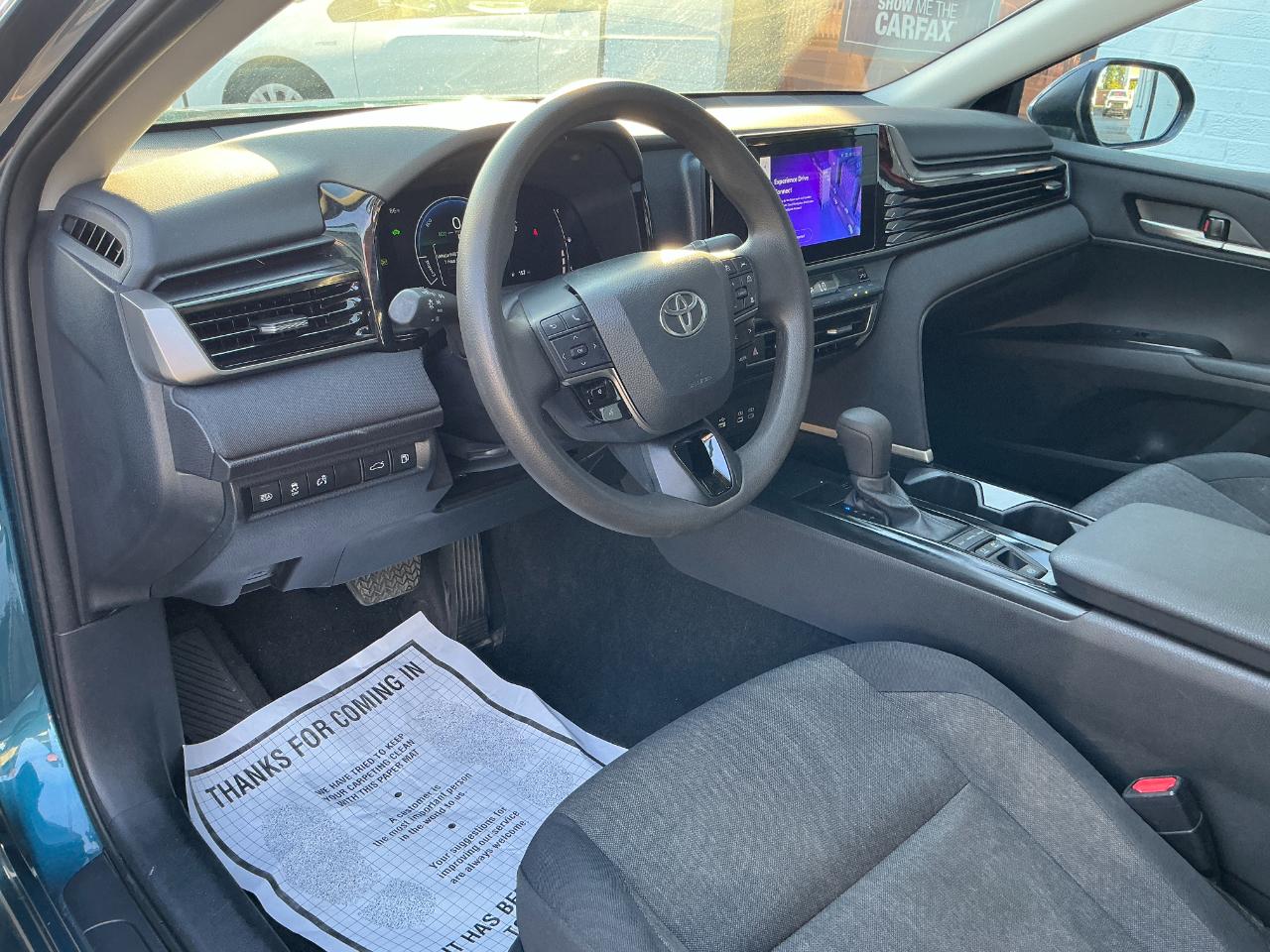 Toyota Camry LE (Natl) 2025