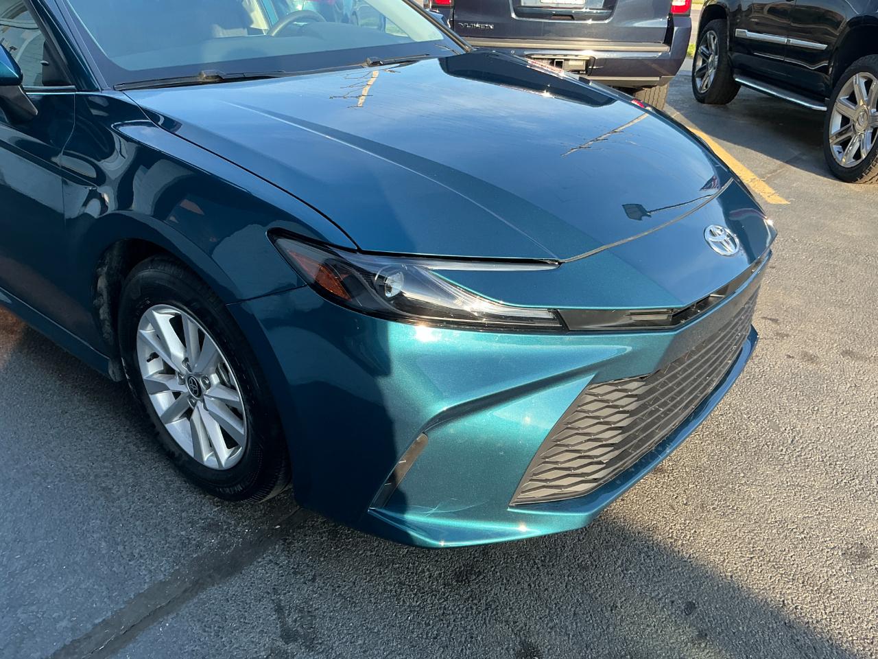 Toyota Camry LE (Natl) 2025