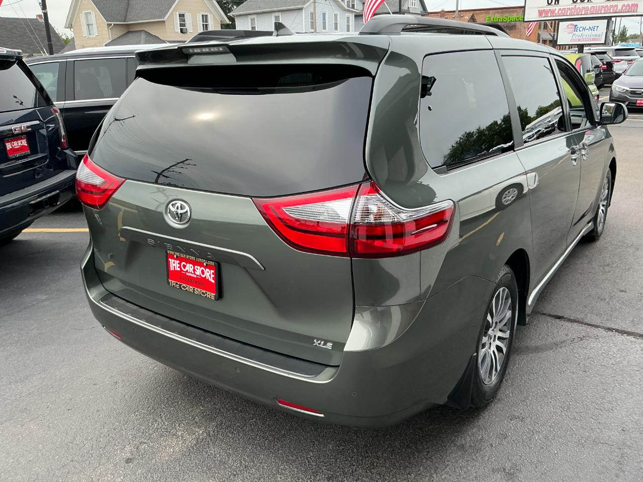 Toyota Sienna XLE Auto Access Seat FWD 7-Passenger (Natl) 2020