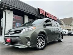 2020 Toyota Sienna 
