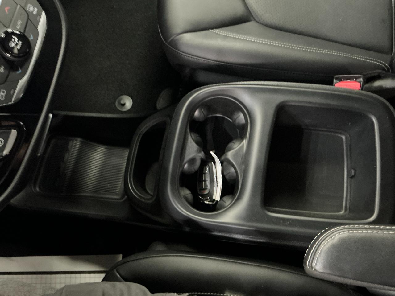 Chrysler Pacifica Select FWD 2026