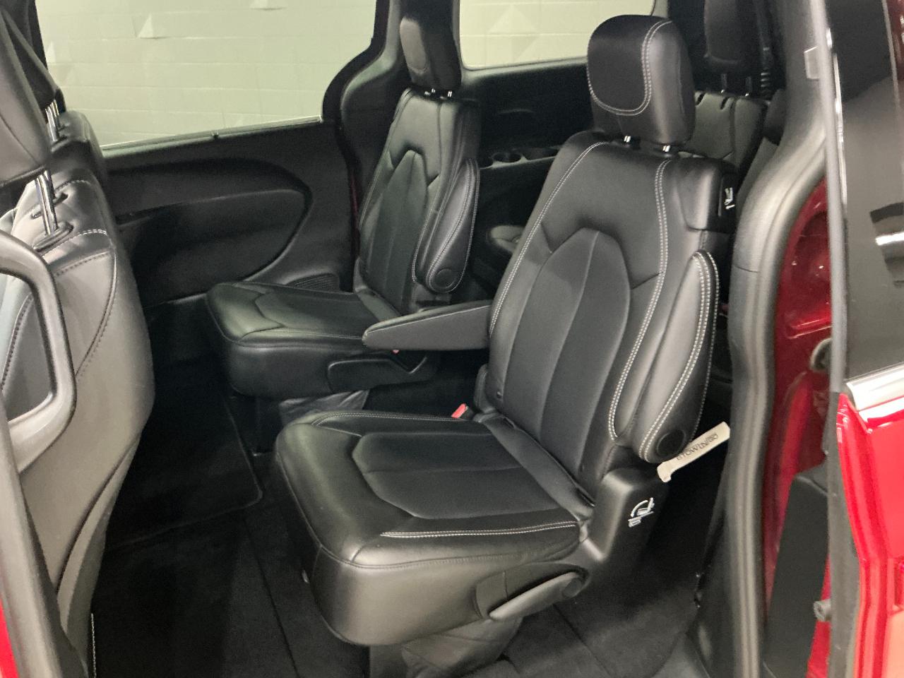 Chrysler Pacifica Select FWD 2026