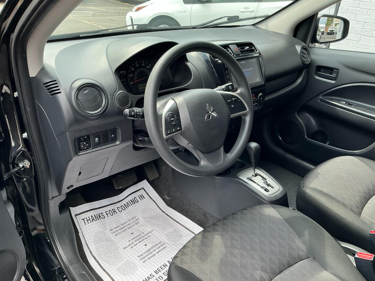 Mitsubishi Mirage ES CVT 2024