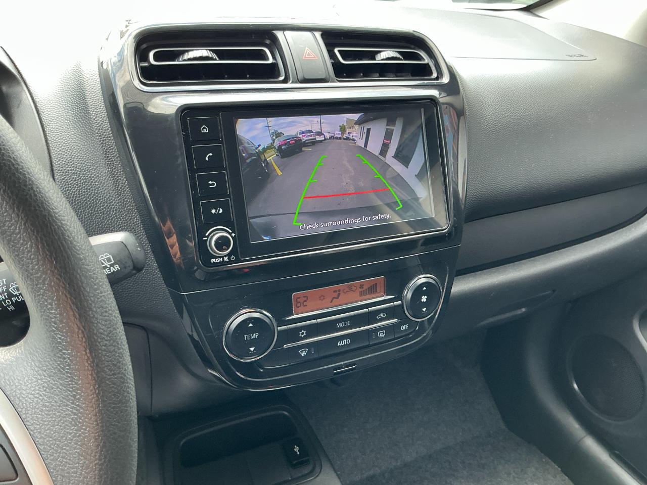 Mitsubishi Mirage ES CVT 2024