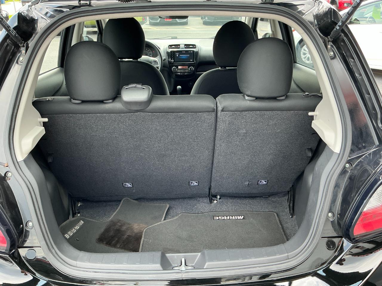 Mitsubishi Mirage ES CVT 2024