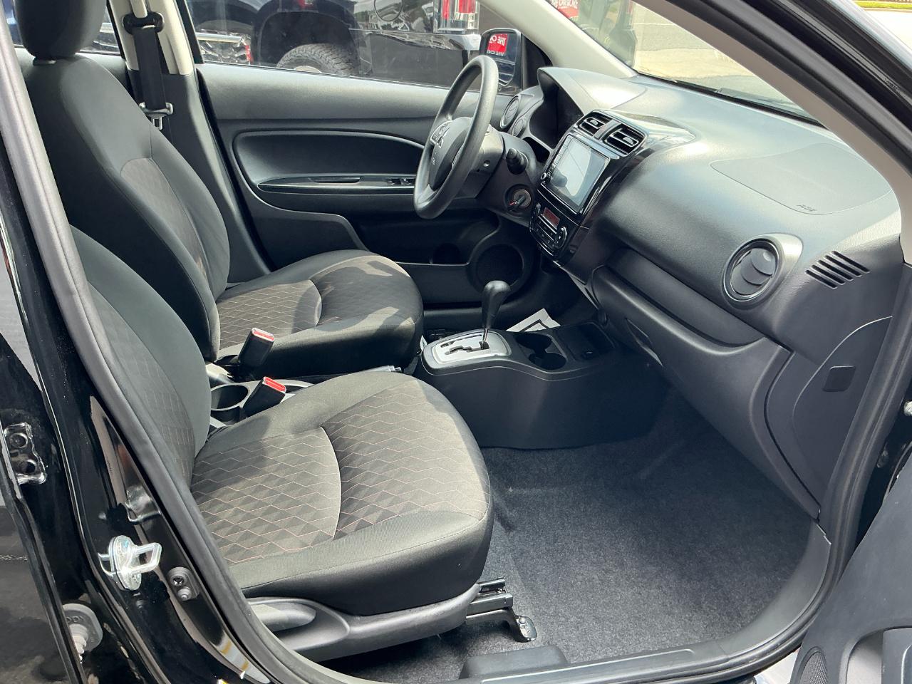 Mitsubishi Mirage ES CVT 2024