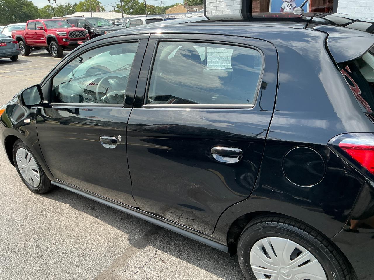 Mitsubishi Mirage ES CVT 2024