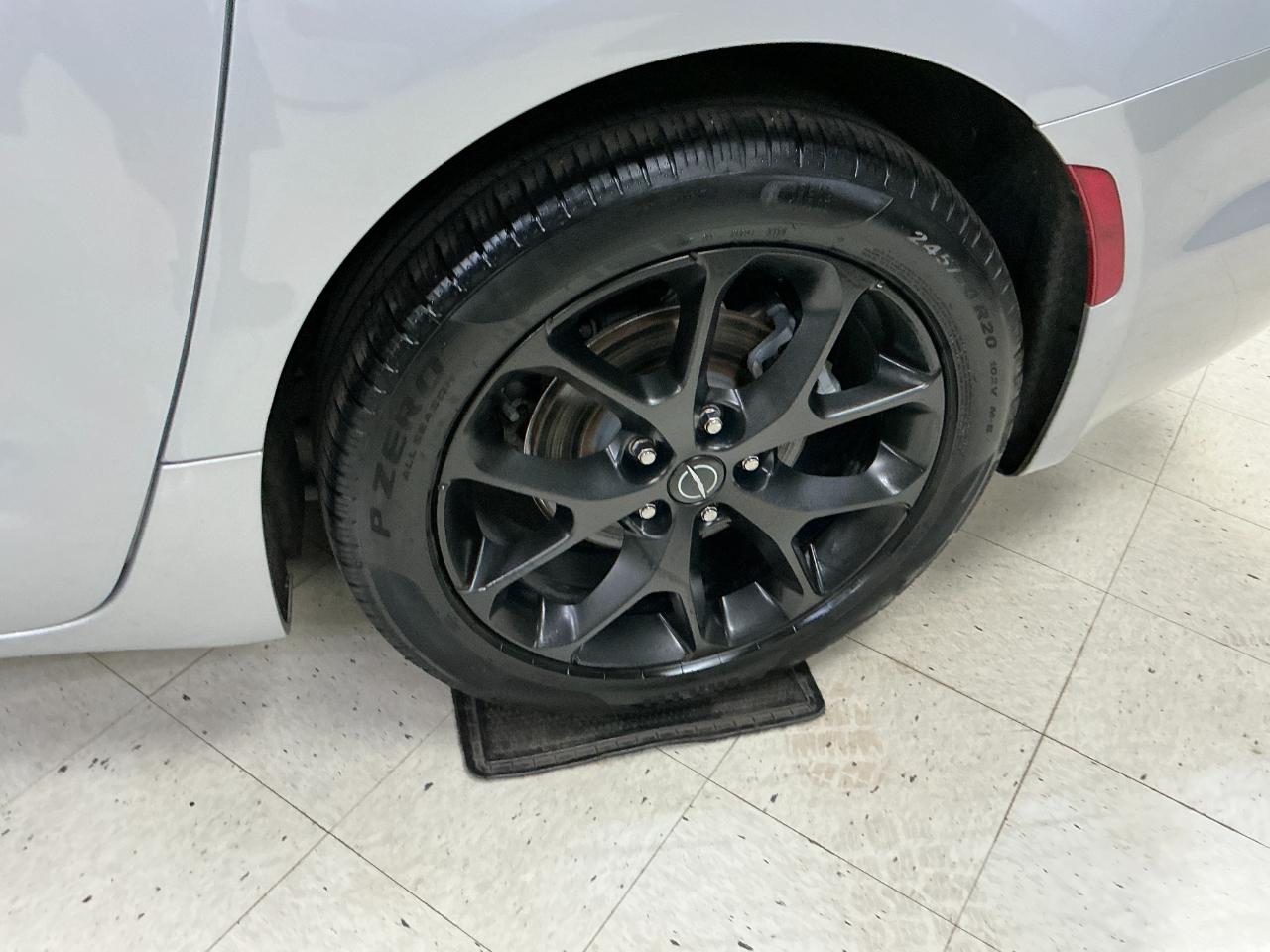 Chrysler Pacifica Limited FWD 2026
