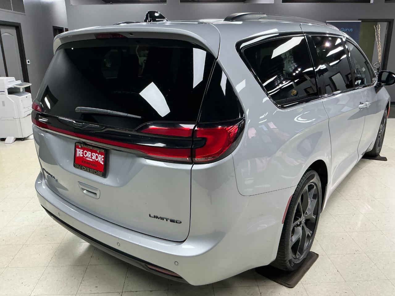 Chrysler Pacifica Limited FWD 2026