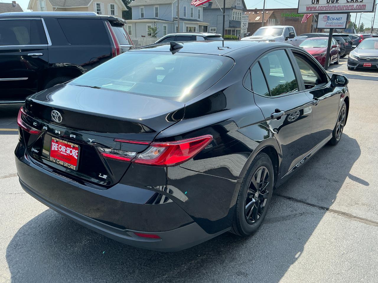 Toyota Camry LE (Natl) 2025