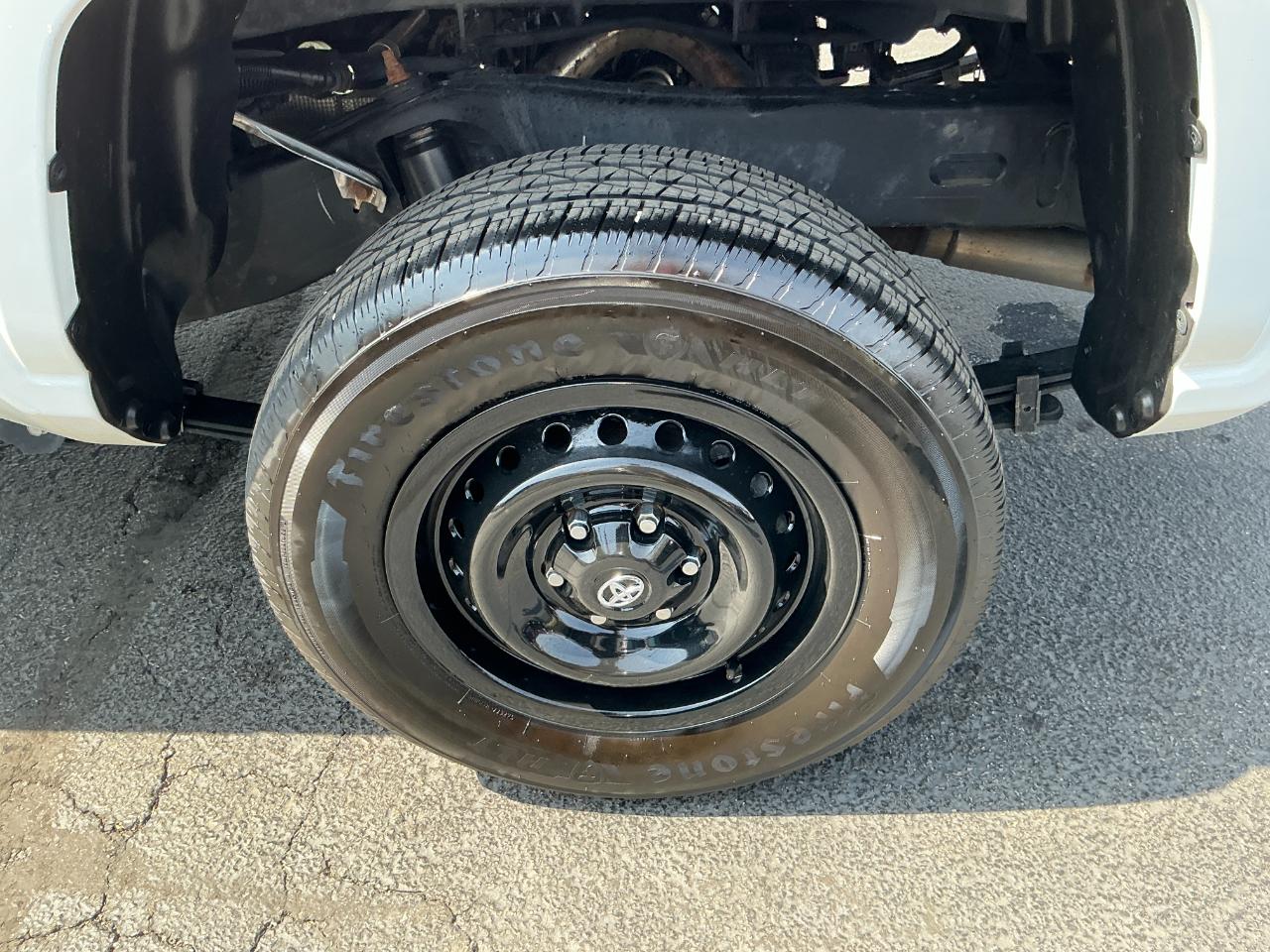 Toyota Tacoma 2WD SR XtraCab 6' Bed AT (Natl) 2024