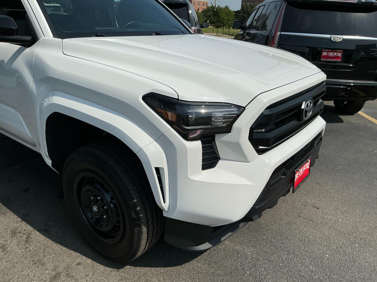Toyota Tacoma 2WD SR XtraCab 6' Bed AT (Natl) 2024