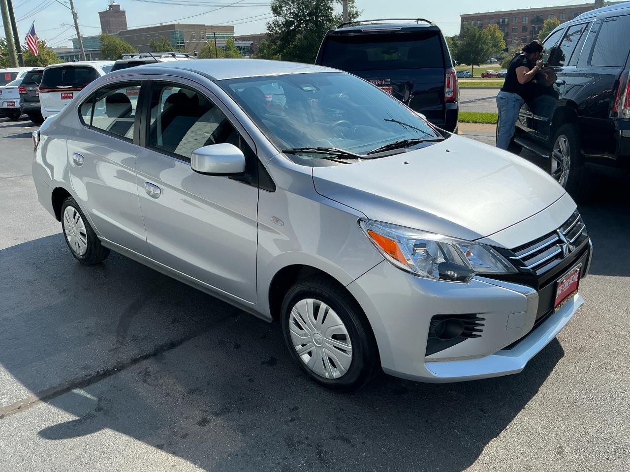 Mitsubishi Mirage G4 ES CVT 2024