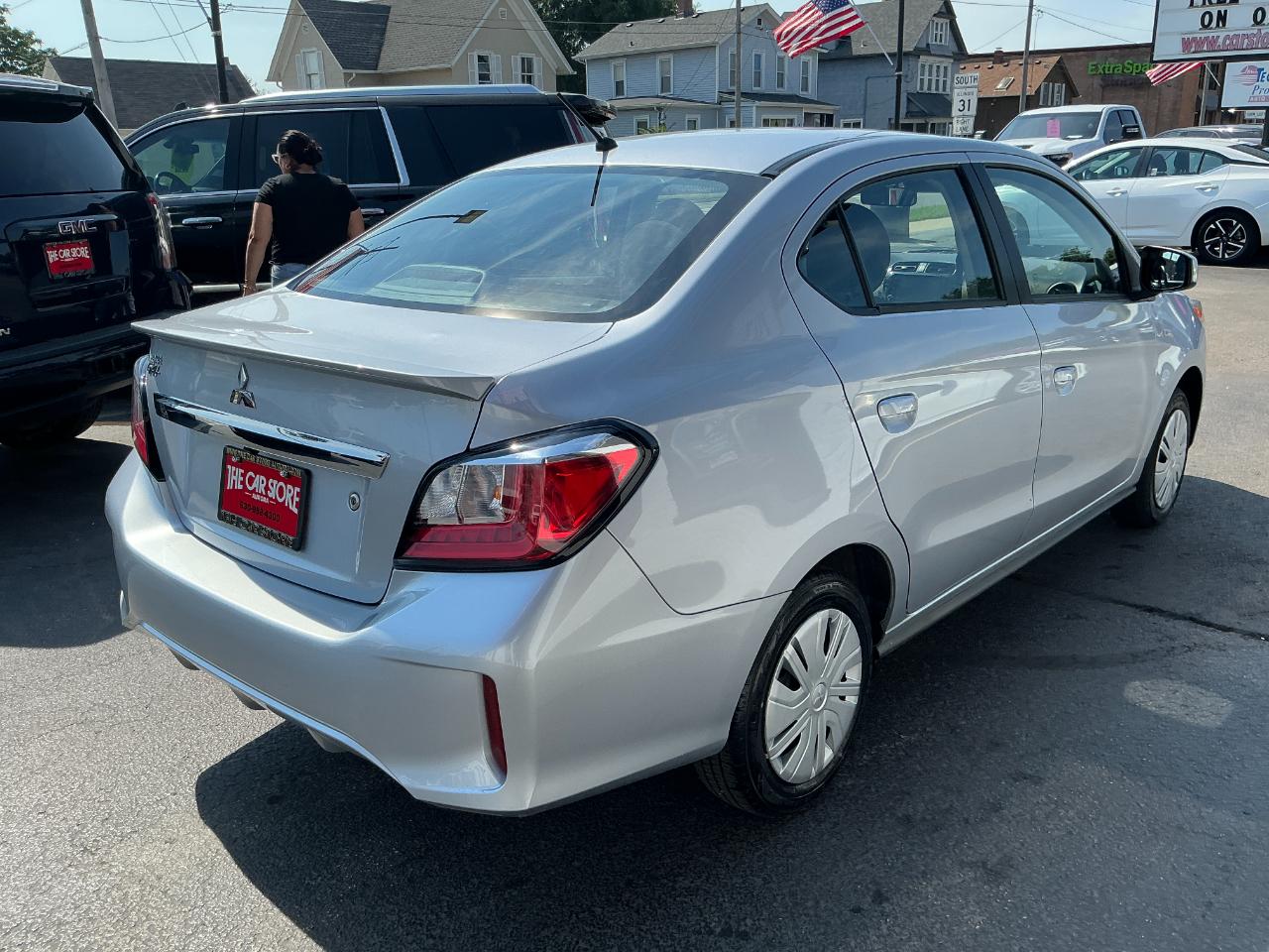 Mitsubishi Mirage G4 ES CVT 2024
