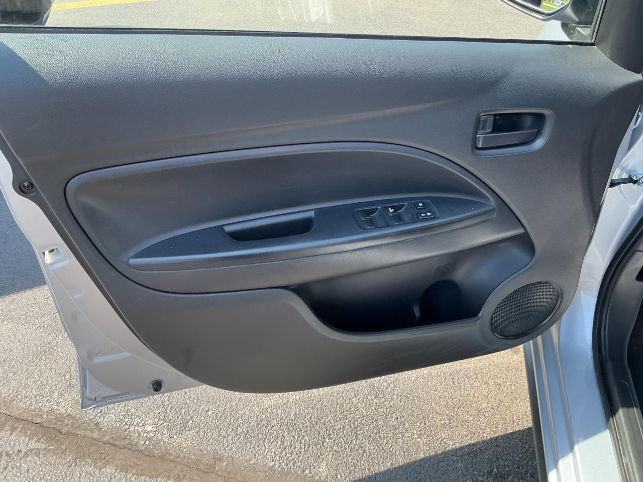Mitsubishi Mirage G4 ES CVT 2024