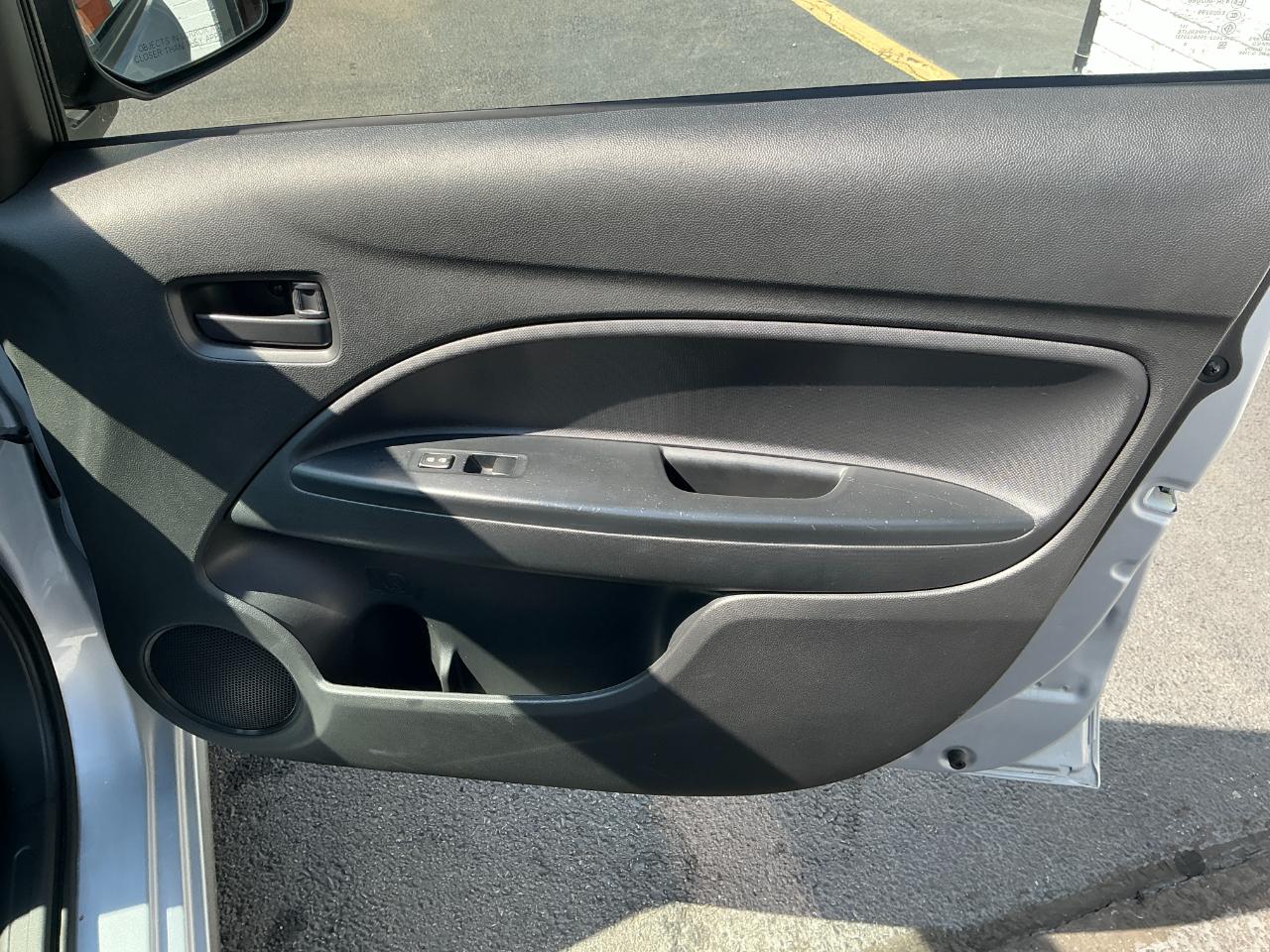 Mitsubishi Mirage G4 ES CVT 2024