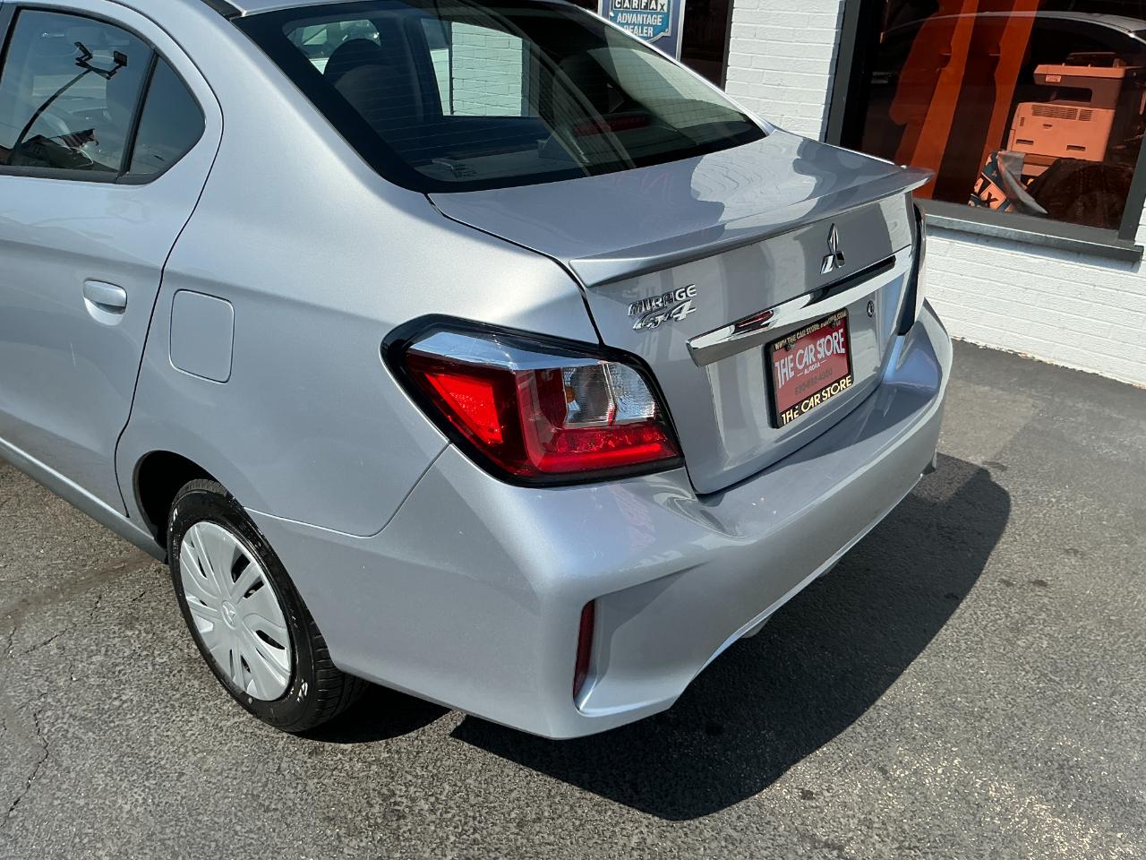 Mitsubishi Mirage G4 ES CVT 2024