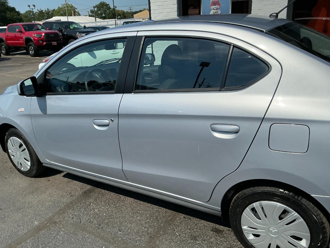 Mitsubishi Mirage G4 ES CVT 2024