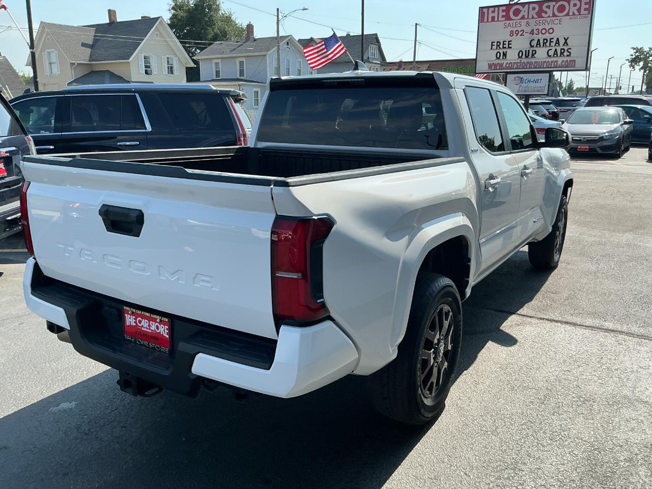 Toyota Tacoma 2WD SR5 Double Cab 5' Bed I4 AT (Natl) 2024