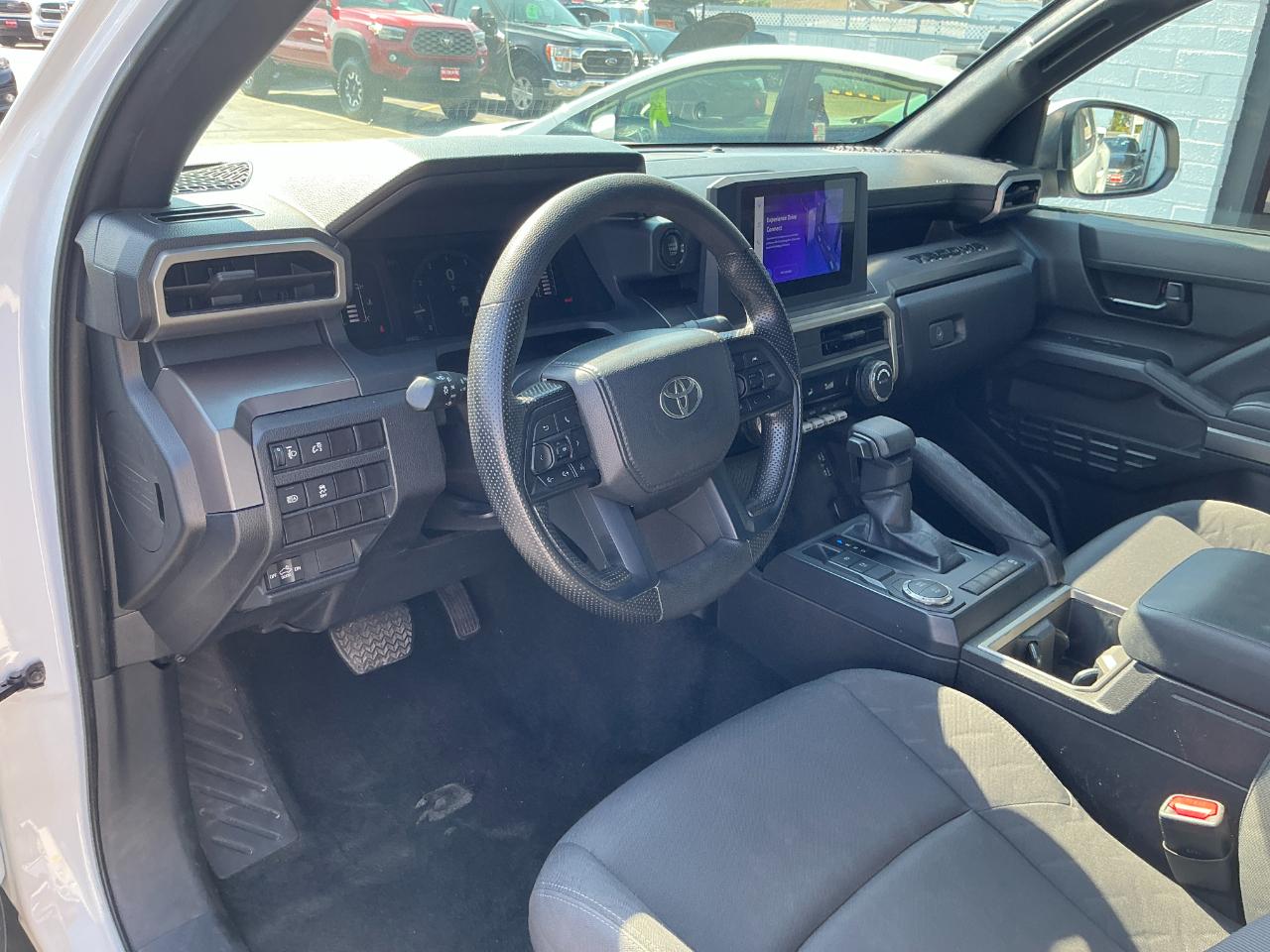 Toyota Tacoma 2WD SR5 Double Cab 5' Bed I4 AT (Natl) 2024