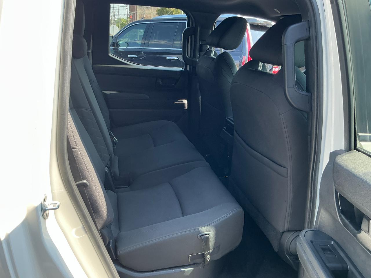 Toyota Tacoma 2WD SR5 Double Cab 5' Bed I4 AT (Natl) 2024