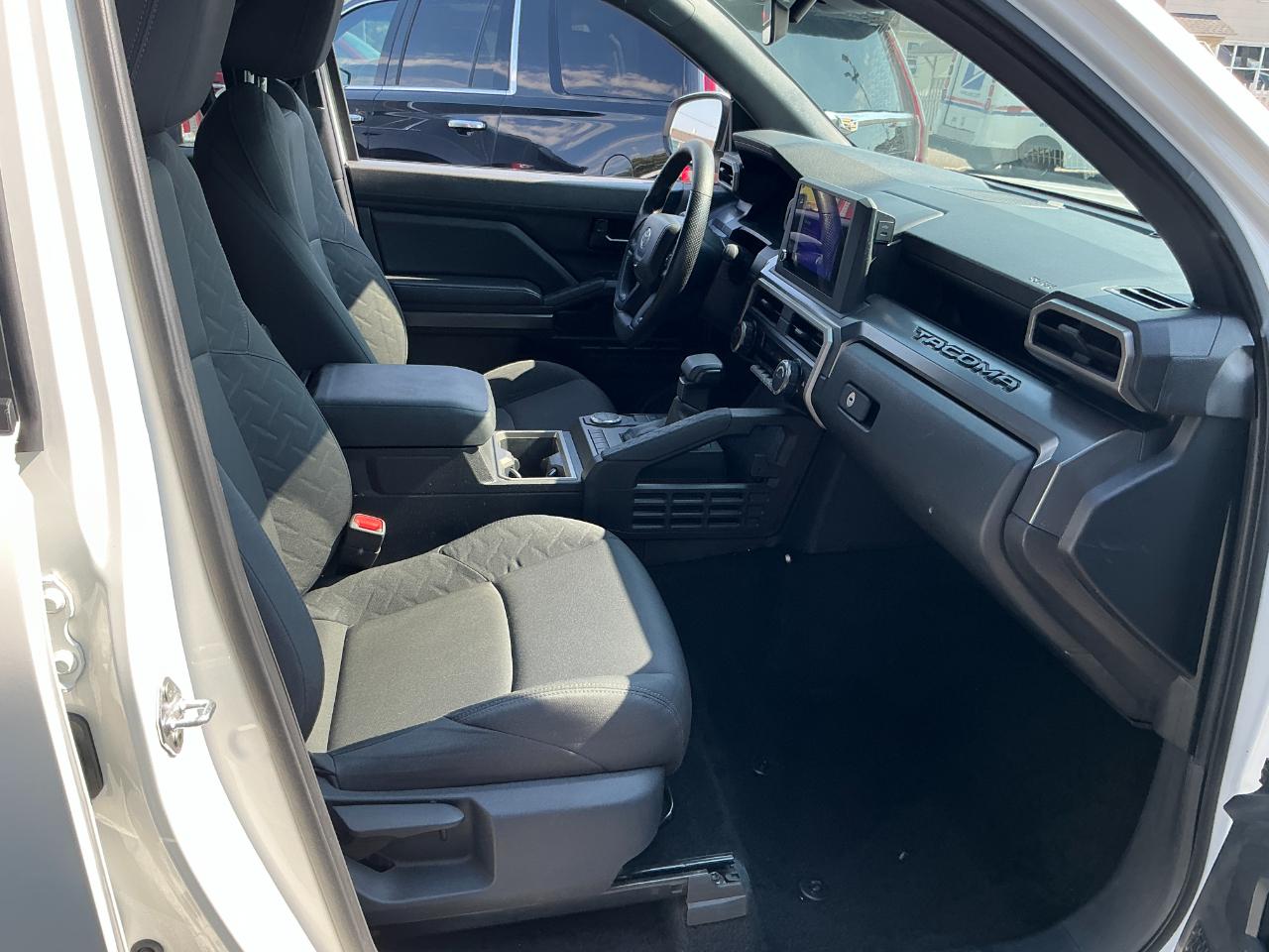 Toyota Tacoma 2WD SR5 Double Cab 5' Bed I4 AT (Natl) 2024