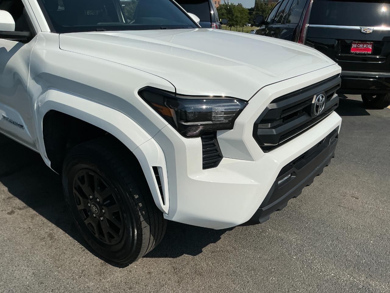 Toyota Tacoma 2WD SR5 Double Cab 5' Bed I4 AT (Natl) 2024