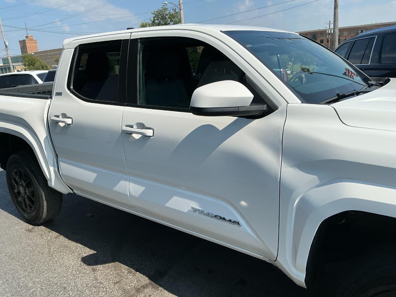 Toyota Tacoma 2WD SR5 Double Cab 5' Bed I4 AT (Natl) 2024