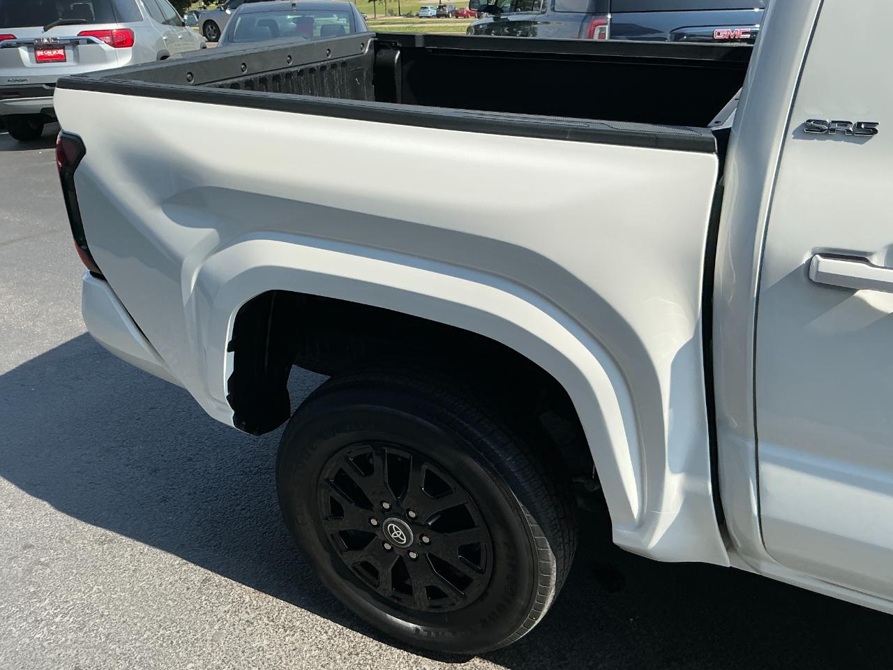 Toyota Tacoma 2WD SR5 Double Cab 5' Bed I4 AT (Natl) 2024