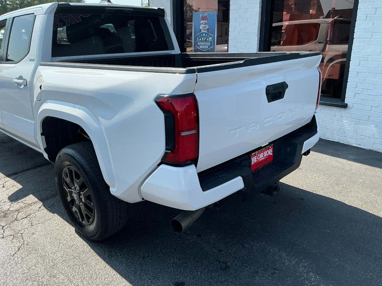 Toyota Tacoma 2WD SR5 Double Cab 5' Bed I4 AT (Natl) 2024