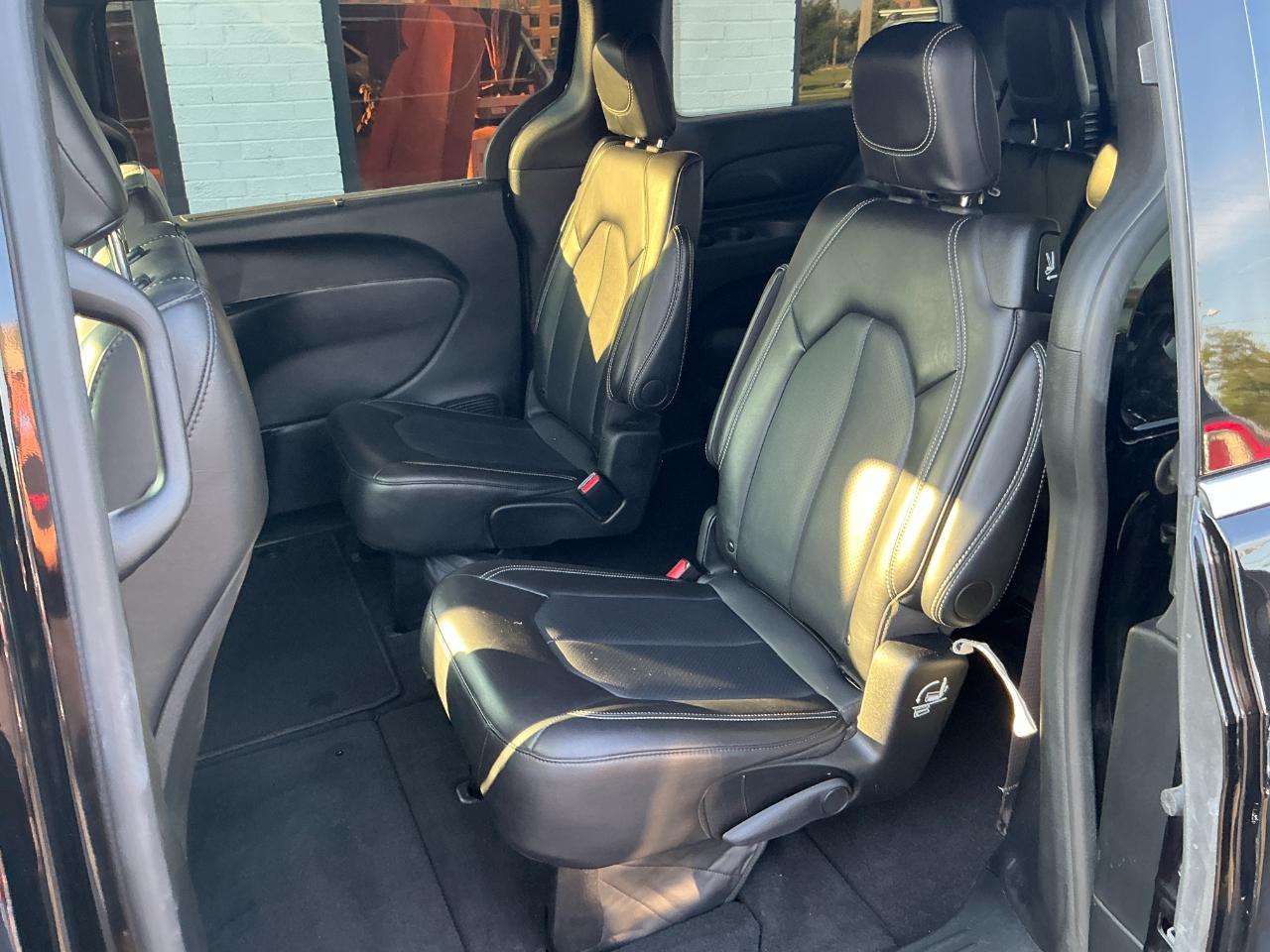Chrysler Pacifica Select FWD 2025