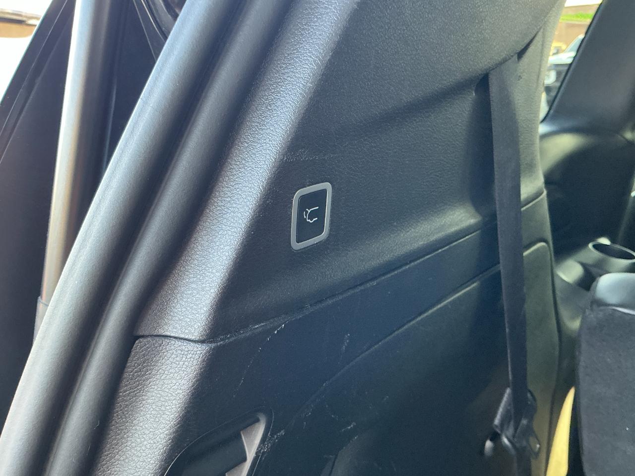 Chrysler Pacifica Select FWD 2025
