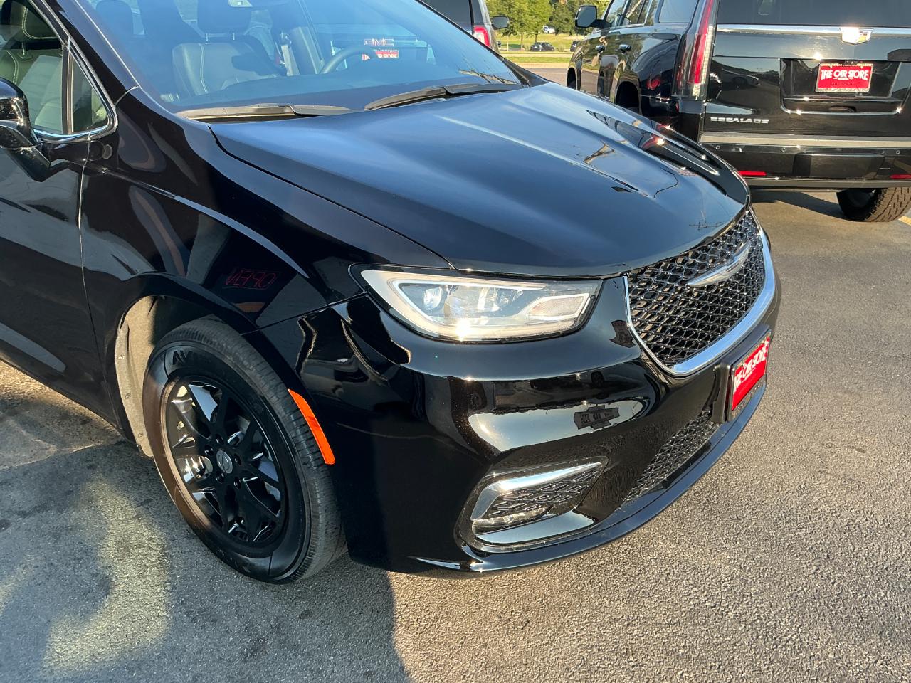 Chrysler Pacifica Select FWD 2025