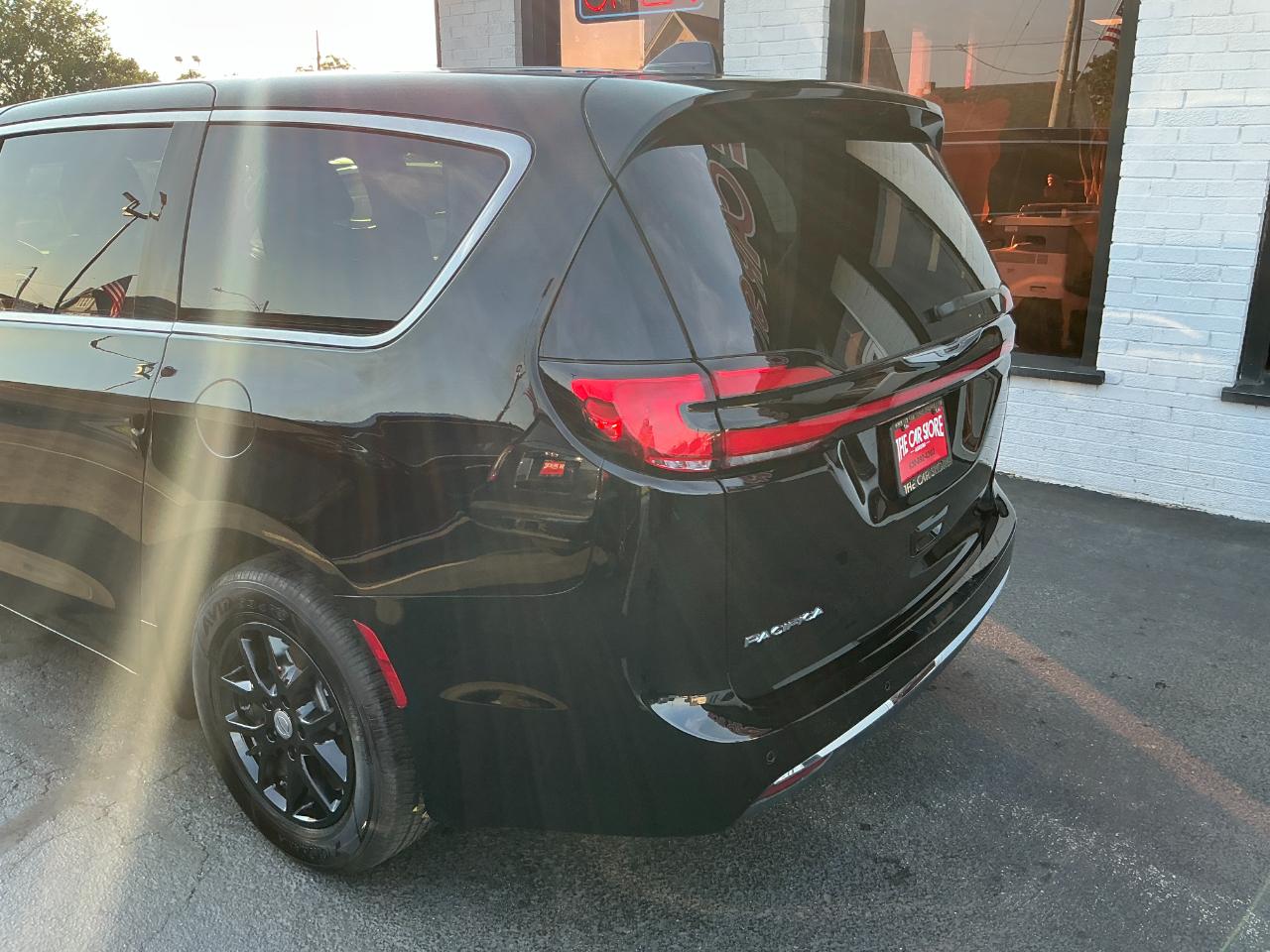 Chrysler Pacifica Select FWD 2025