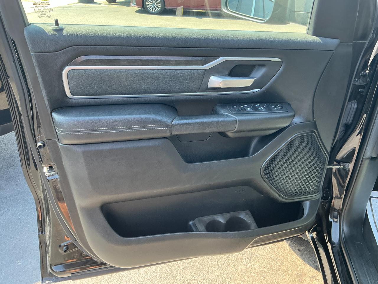 RAM 1500 Big Horn/Lone Star 4x4 Crew Cab 5'7" Box 2019