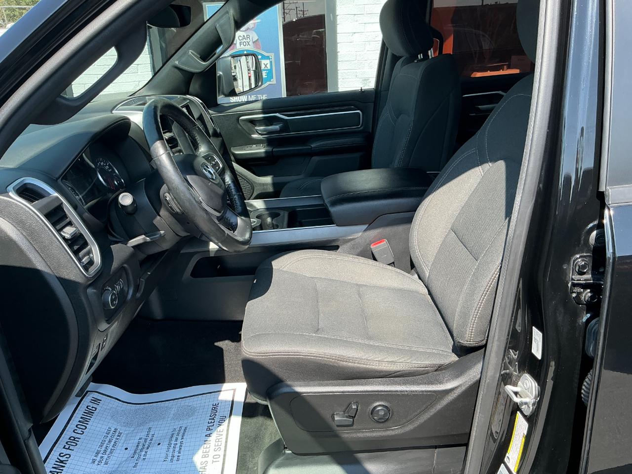 RAM 1500 Big Horn/Lone Star 4x4 Crew Cab 5'7" Box 2019