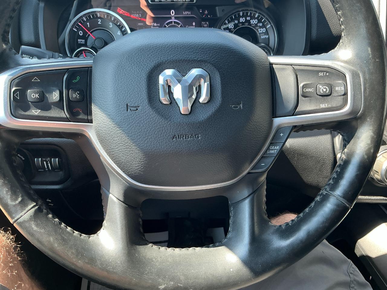 RAM 1500 Big Horn/Lone Star 4x4 Crew Cab 5'7" Box 2019