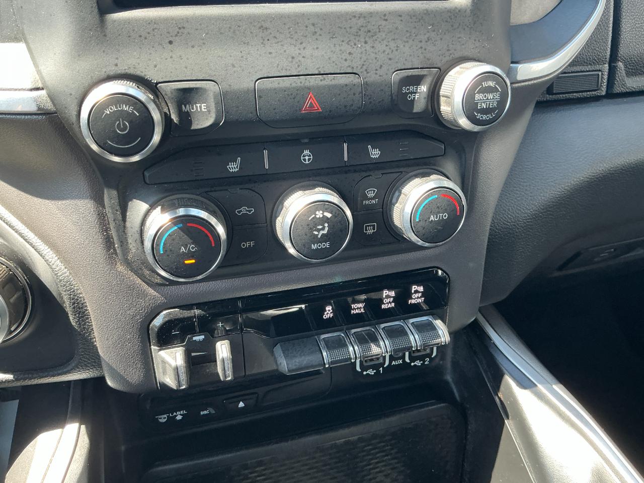 RAM 1500 Big Horn/Lone Star 4x4 Crew Cab 5'7" Box 2019