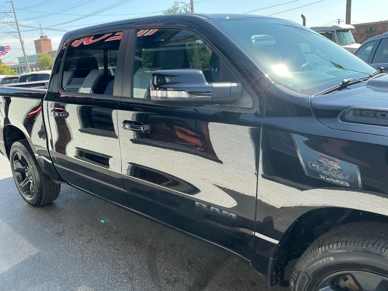 RAM 1500 Big Horn/Lone Star 4x4 Crew Cab 5'7" Box 2019