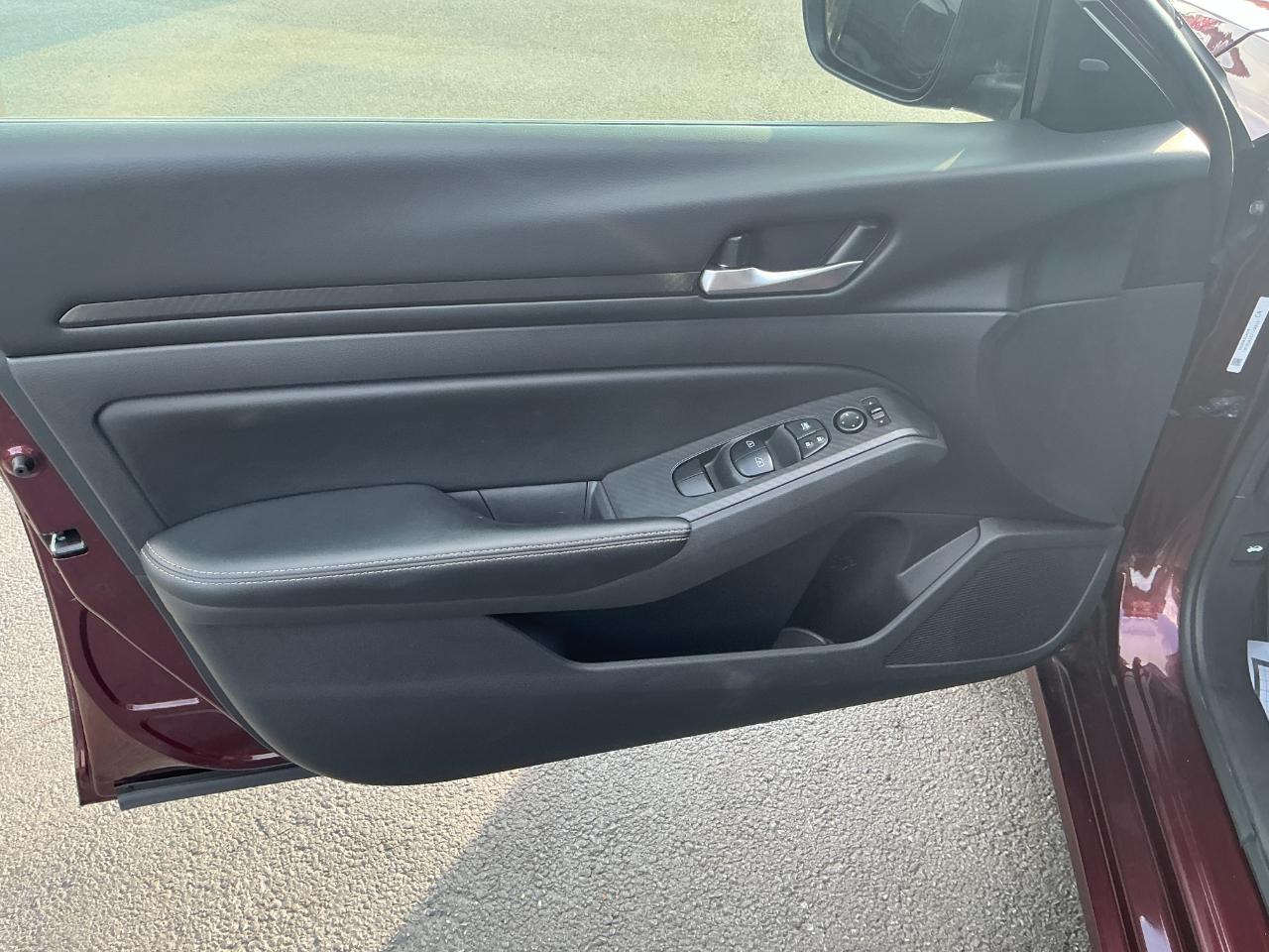 Nissan Altima SV FWD 2025