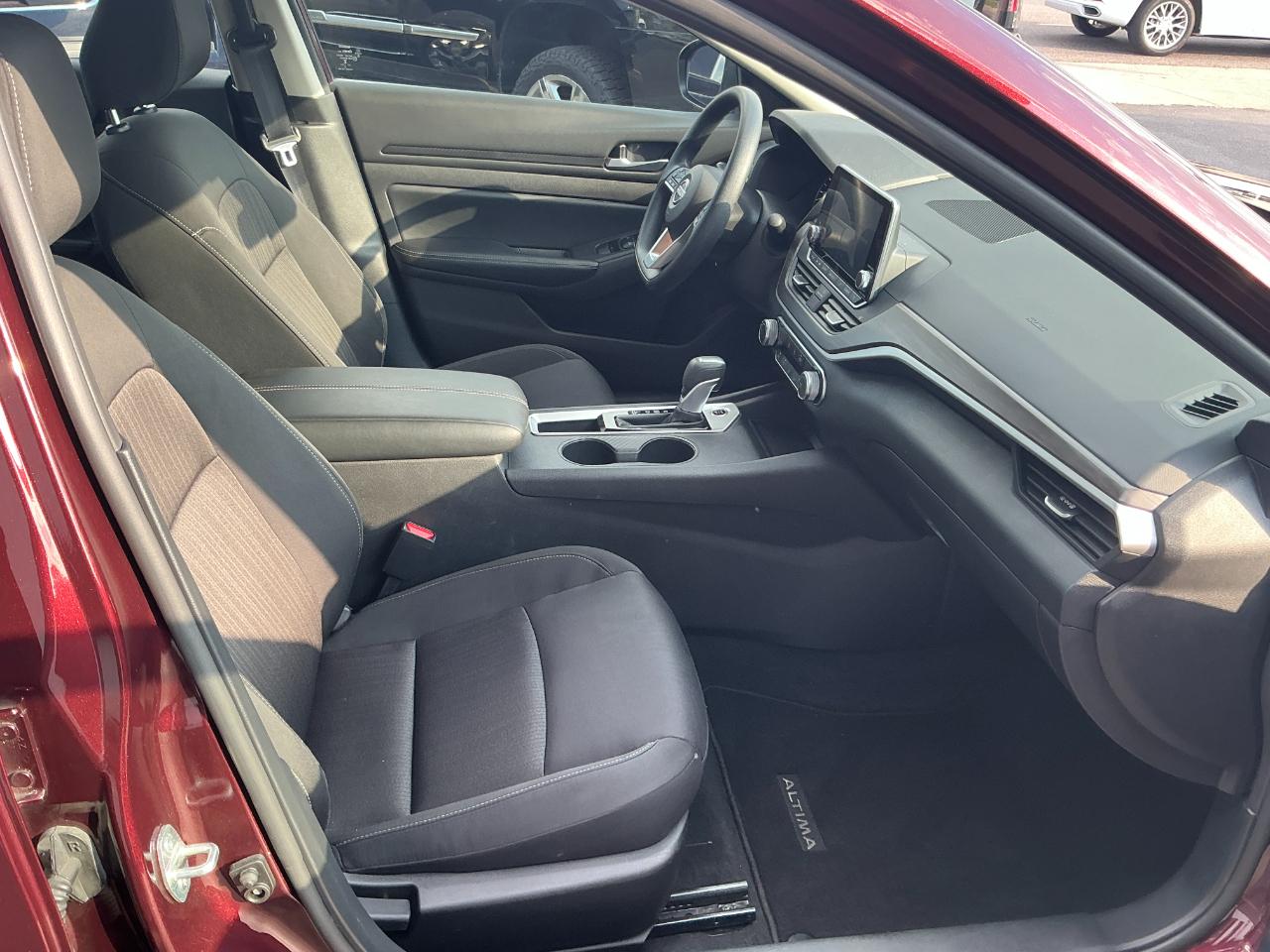 Nissan Altima SV FWD 2025