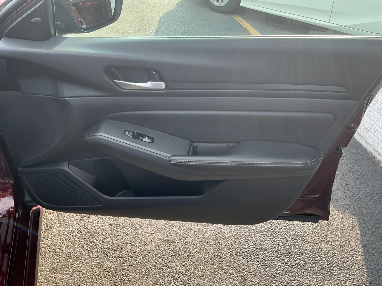 Nissan Altima SV FWD 2025