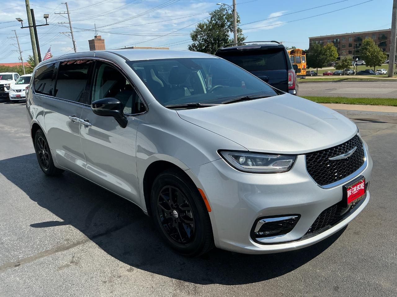 Chrysler Pacifica Touring L FWD 2024