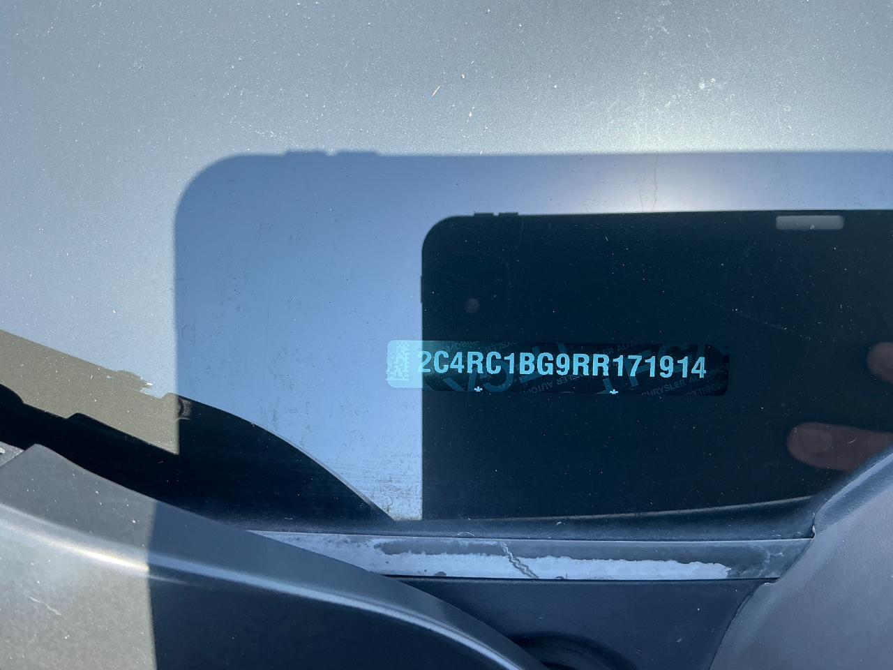 Chrysler Pacifica Touring L FWD 2024