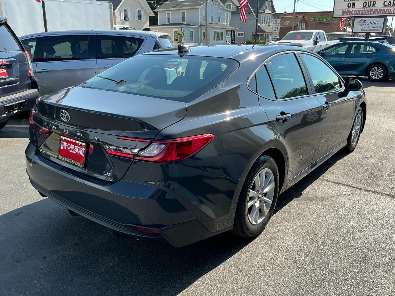 Toyota Camry LE (Natl) 2025