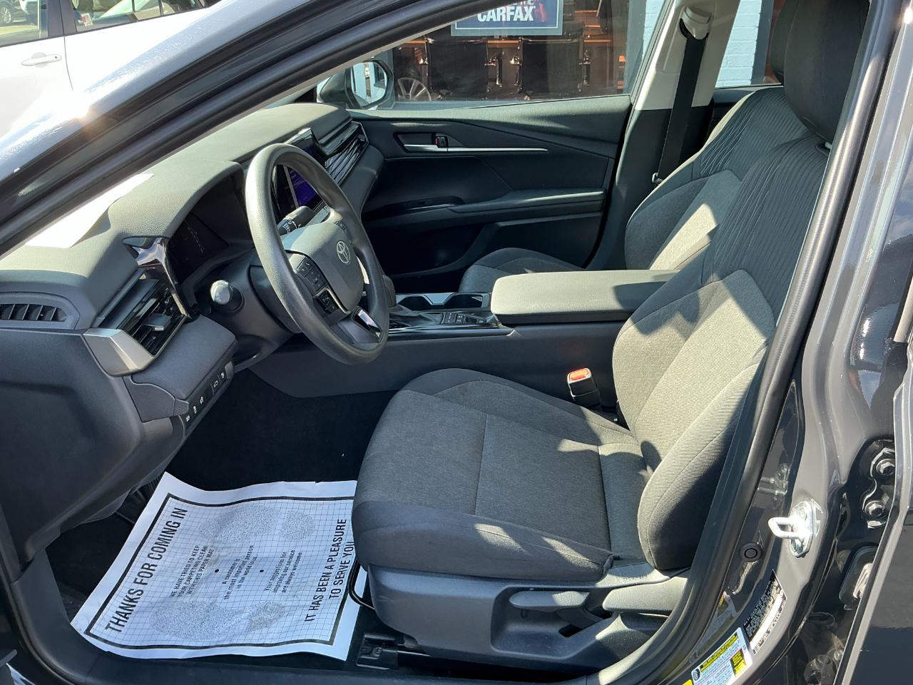 Toyota Camry LE (Natl) 2025