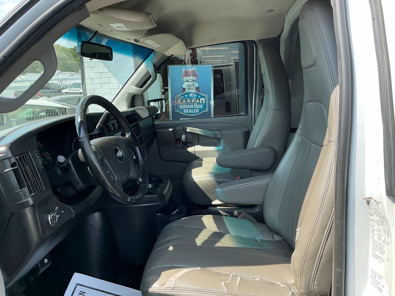 Chevrolet Express Commercial Cutaway 3500 Van 139" 2021